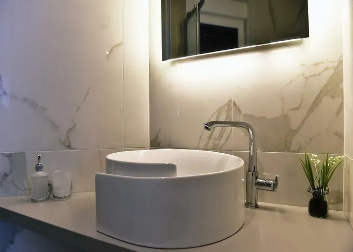 In Ziza, Rooftop Swimming Pool Apartman Opatija