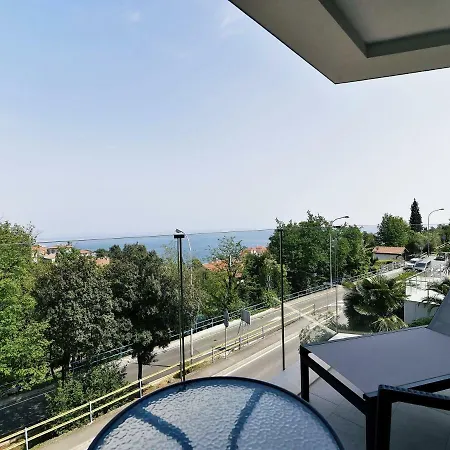 In Ziza Apartment