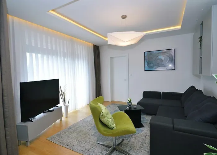 Apartament In Ziza, Rooftop Swimming Pool